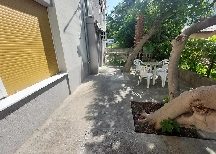 Mate Apartment